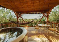 Profitez d'une pause détente dans le SPA privatif de la cabane